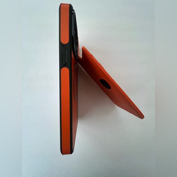 SkyEagle Compatible Magsafe 2 in 1 Semi-Detachable iPhone 15 Pro Max Orange Case - Picture 9 of 16